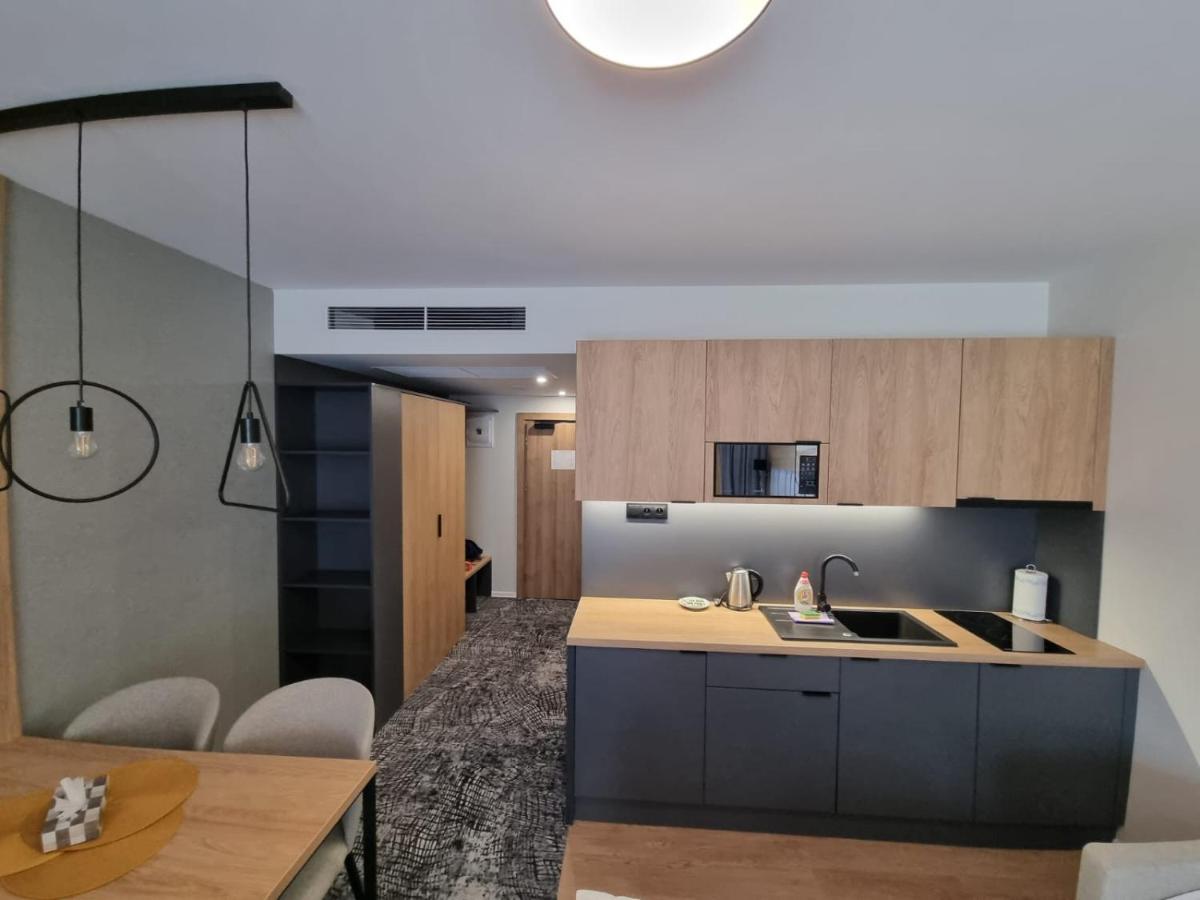 Akvamarin Besenova Apartman公寓 外观 照片