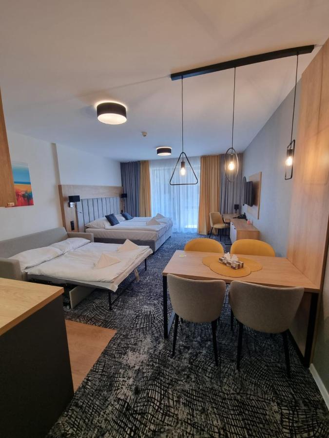 Akvamarin Besenova Apartman公寓 外观 照片